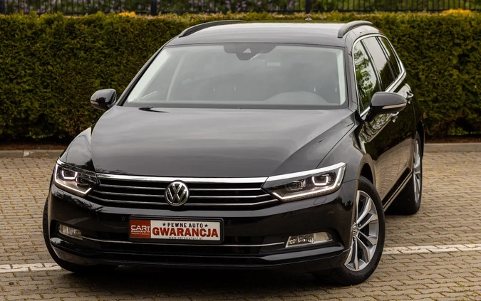 Volkswagen Passat cena 74900 przebieg: 199777, rok produkcji 2017 z Golub-Dobrzyń małe 704